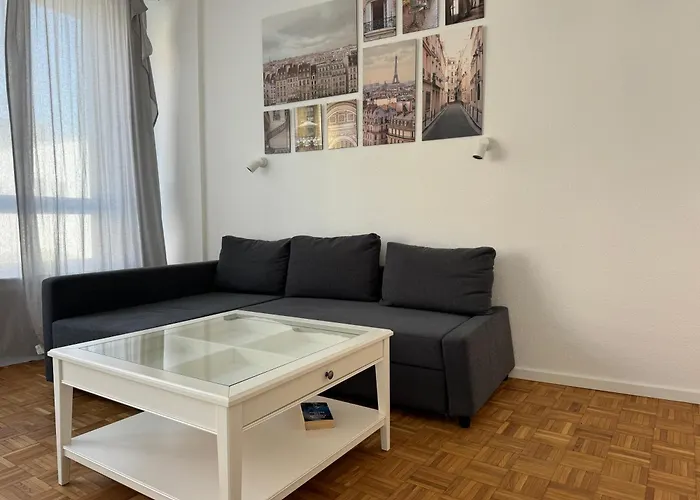 Modernes Apartment Duisburg-Mitte mit Balkon