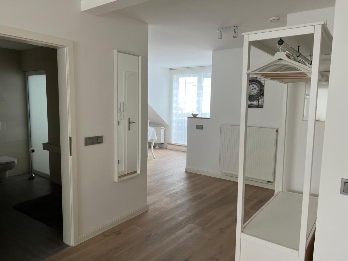 Modernes Duisburg-mitte Mit Balkon * Duisburg
