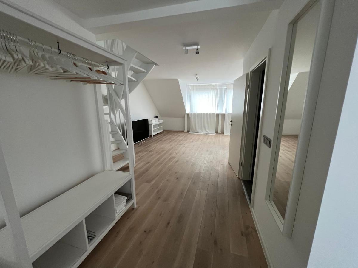 Modernes Duisburg-mitte Mit Balkon *